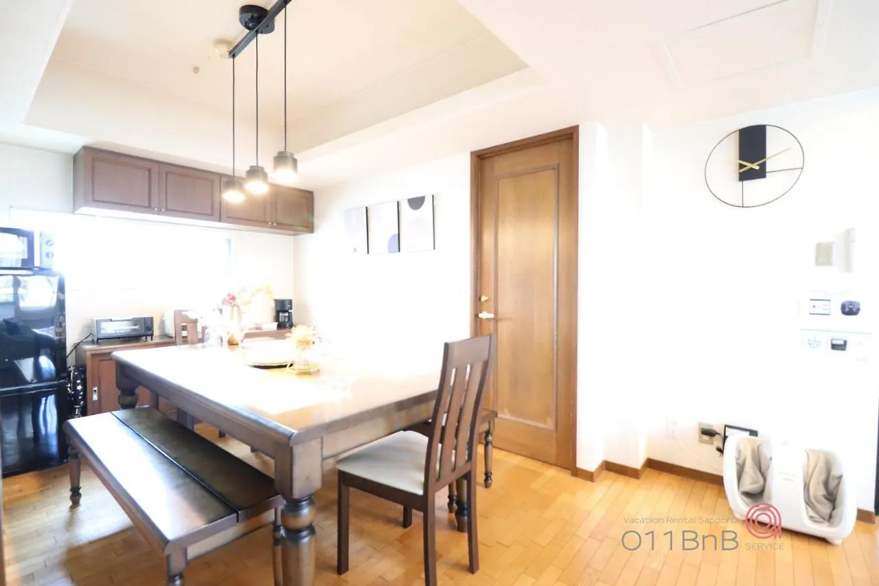 Nk Bld5F Sapporo 3Ldk 3Br 1 Floor 1 Room